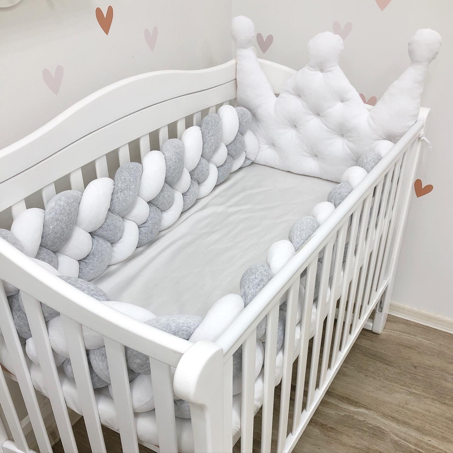 Crib set "Bear with crown"