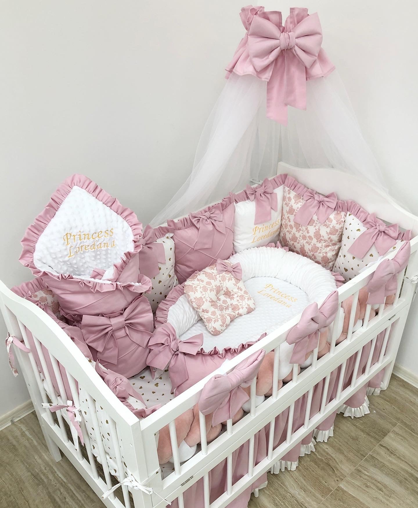 Crib set “Luxury powdery princess”