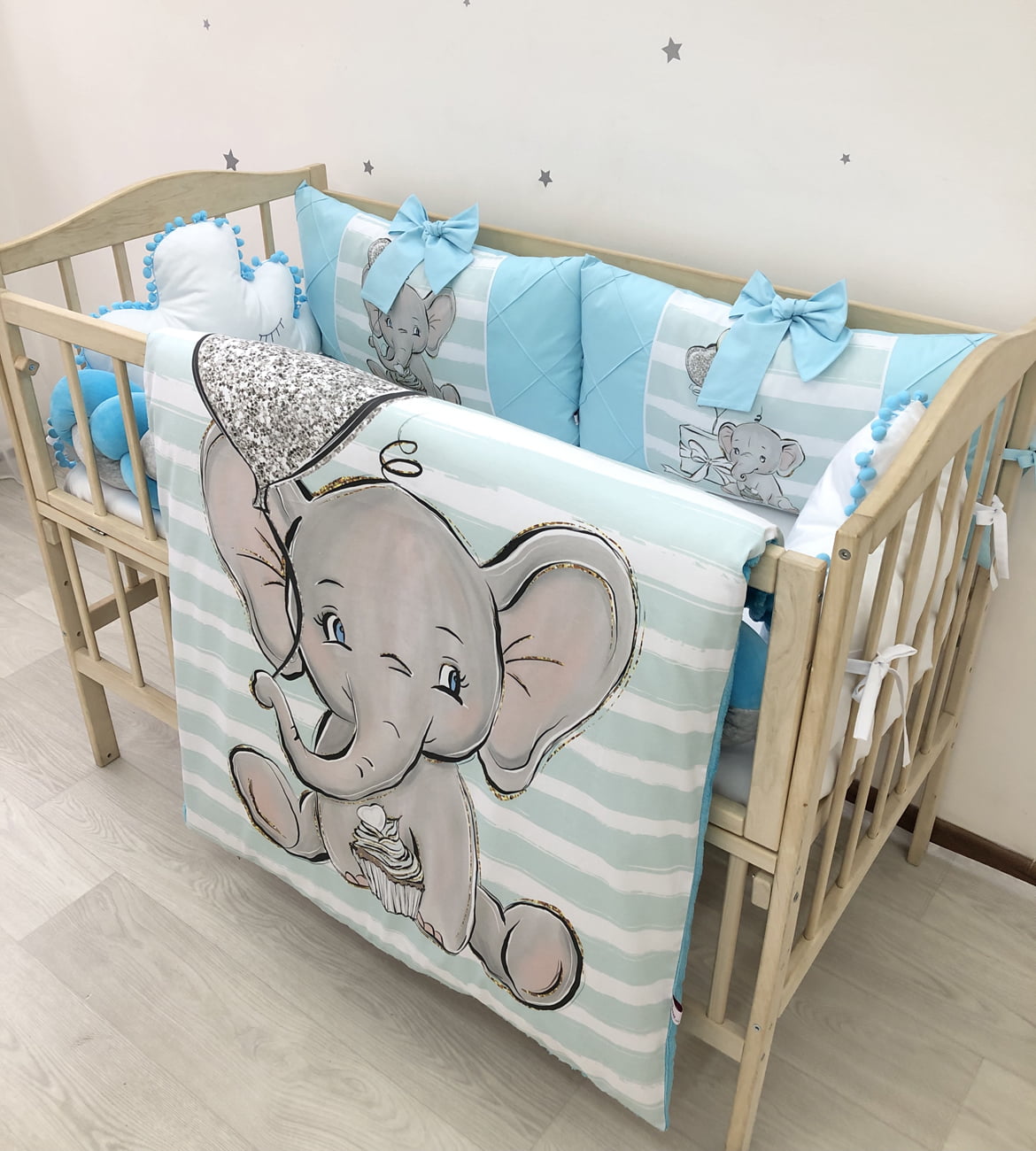 Crib set “Azure elephant”