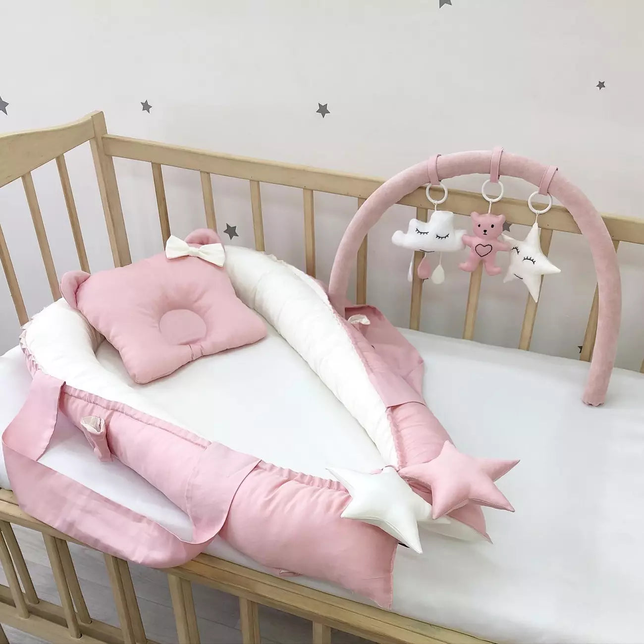 Dusty rose baby nest and arc with mini-toys