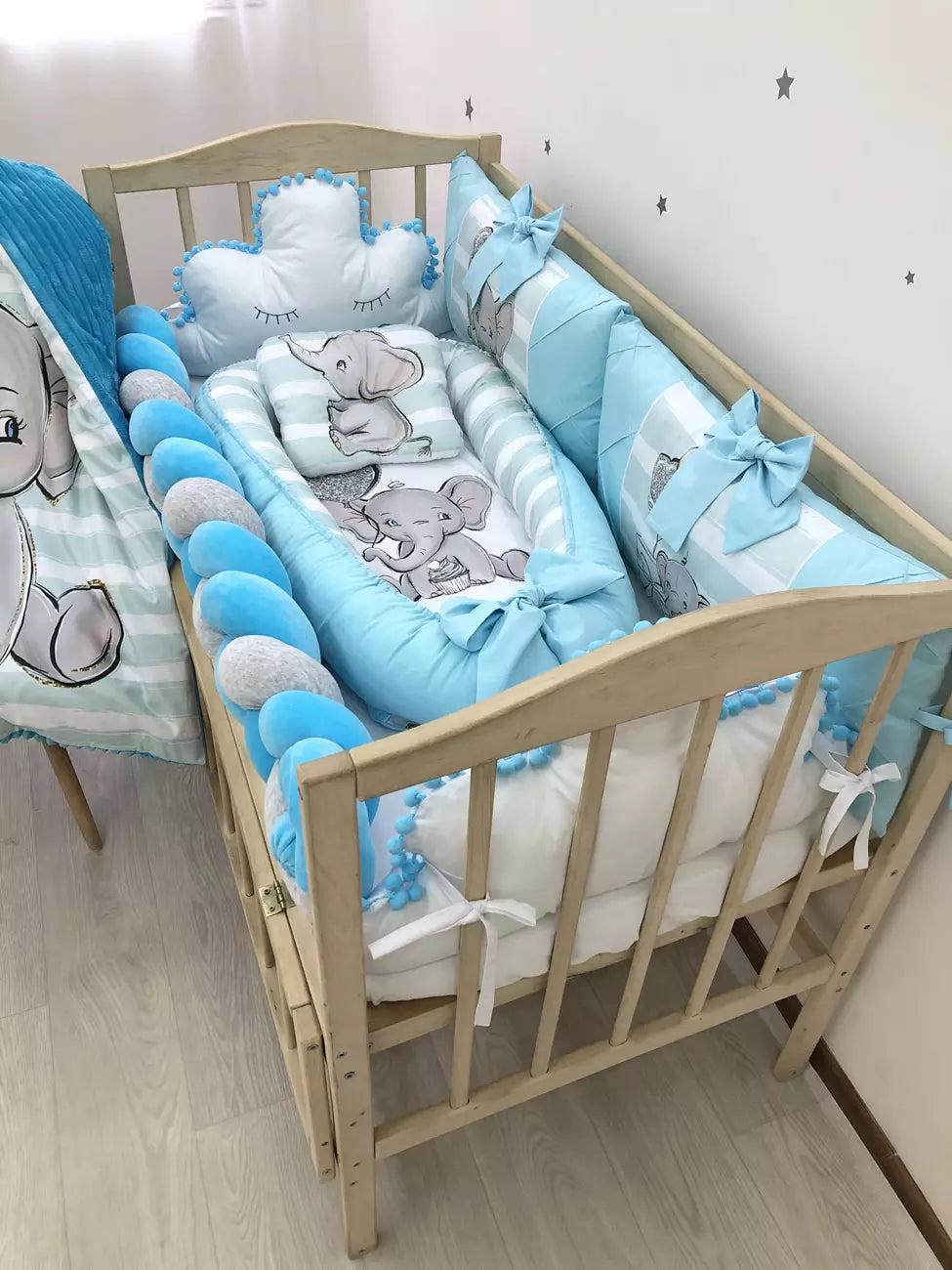 Crib set”Azure Elephant”