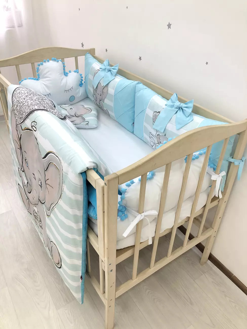 Crib set “Azure elephant”