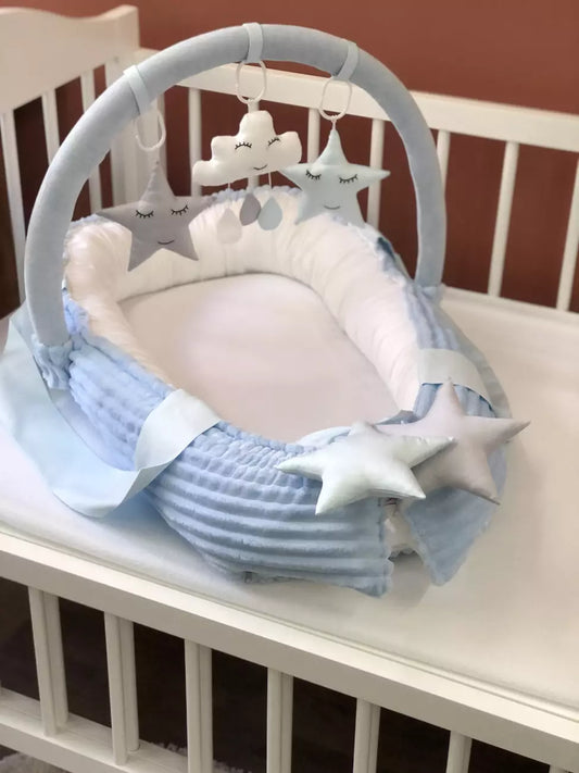 Baby nest “Blue and white”