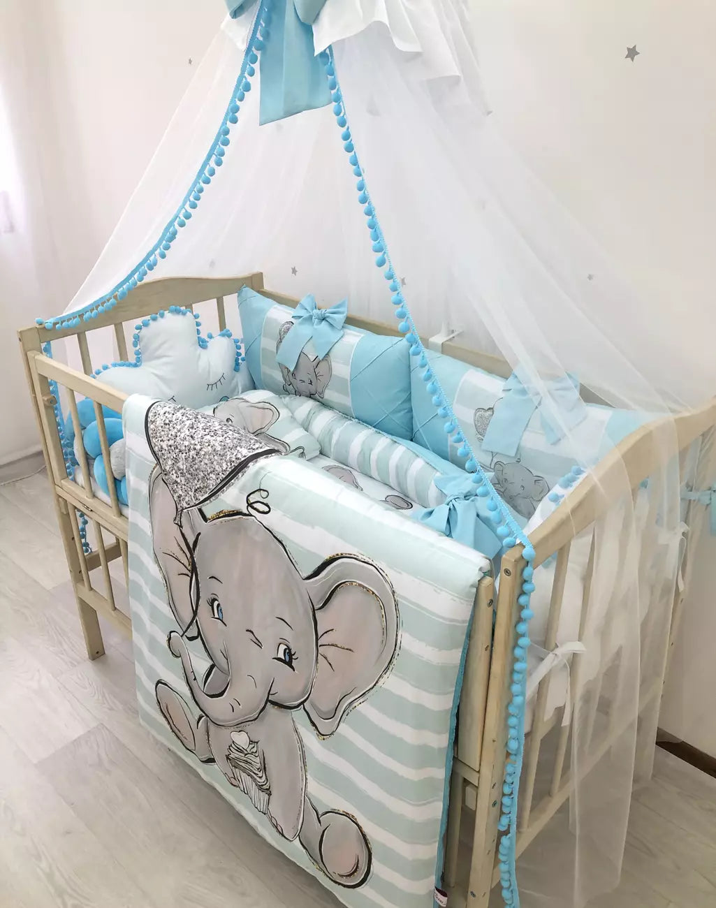 Crib set”Azure Elephant”