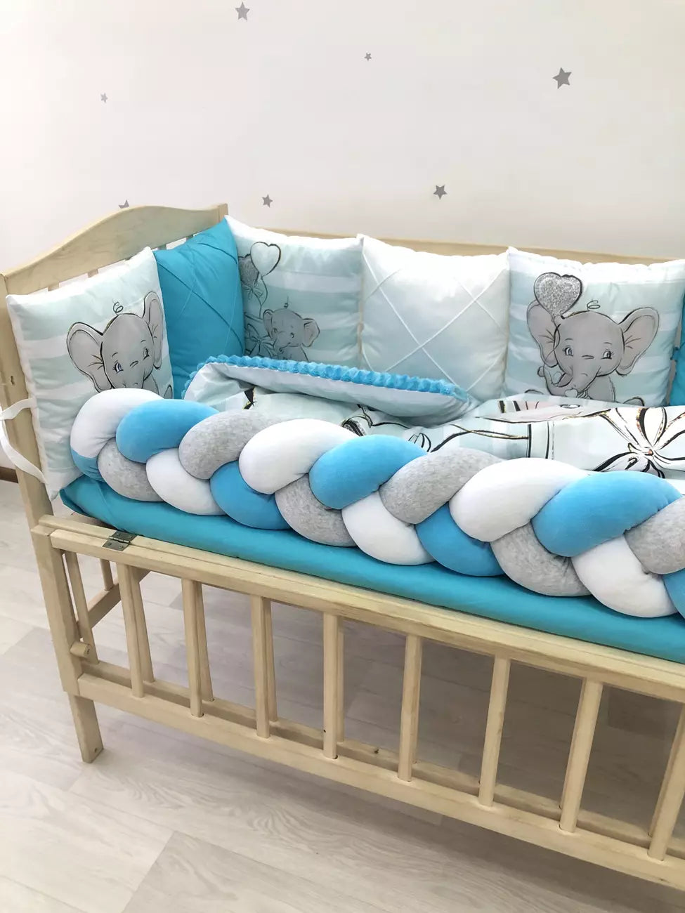 Crib set “Azure elephant”